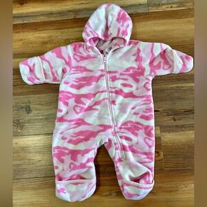 Columbia Pink and White Camo Fleece Hooded Baby Bunting